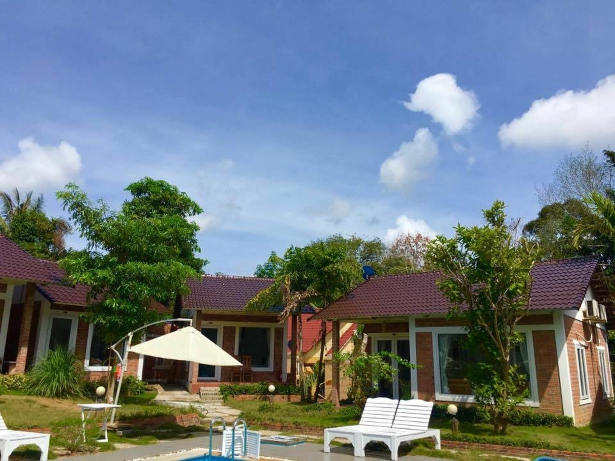 Her Bungalow Фу Куок Екстериор снимка
